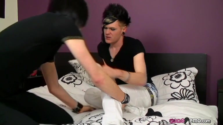 Seth Gives His Gorgeous Dick To Zaccary - Seth Savage & Zaccary Plastic