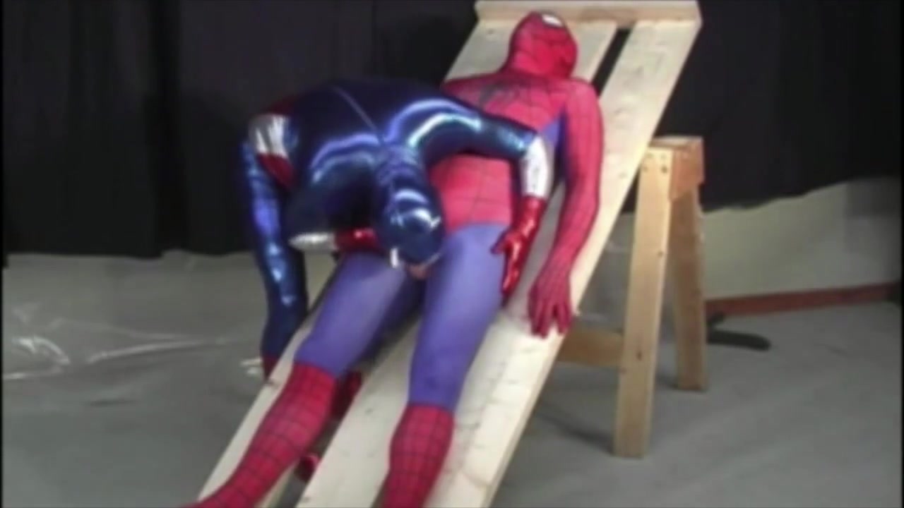 Sucker bulge with fetish clothes - CrunchBoy