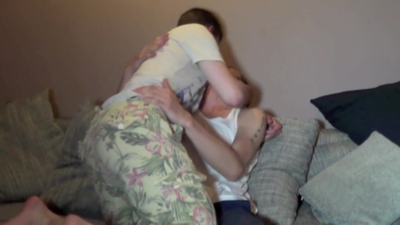 Marco fucked by a sexy yougn straight curious - CrunchBoy