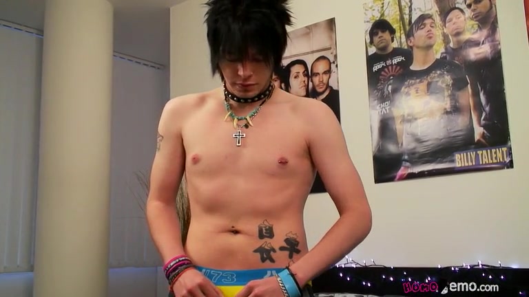 An Explosive Cum Wad From Sexy Alex - Alex Phoenix Jerkoff