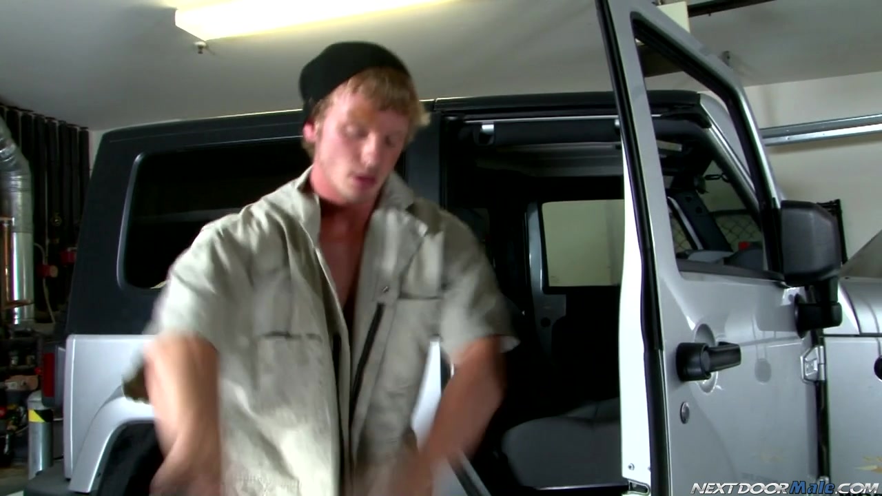 NextdoorMale Video: JAMES HUNTSMAN