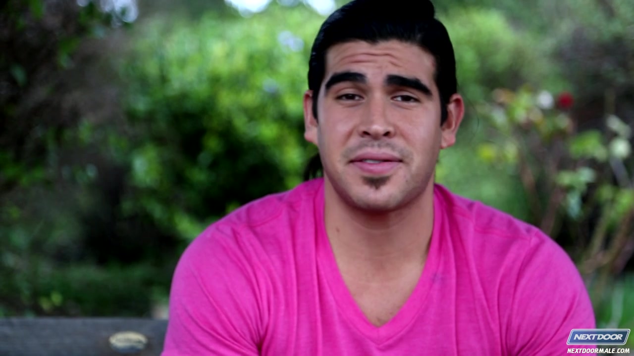 NextDoorBuddies Video: Damian