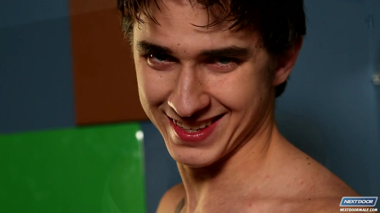 NextDoorBuddies Video: Axel Wolf