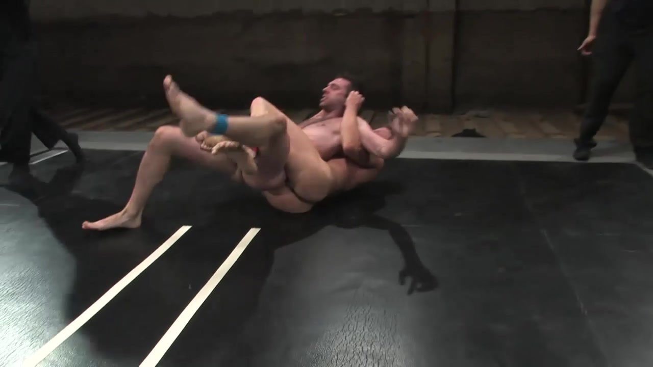 NakedKombat Brenn Wyson vs Brandon Monroe