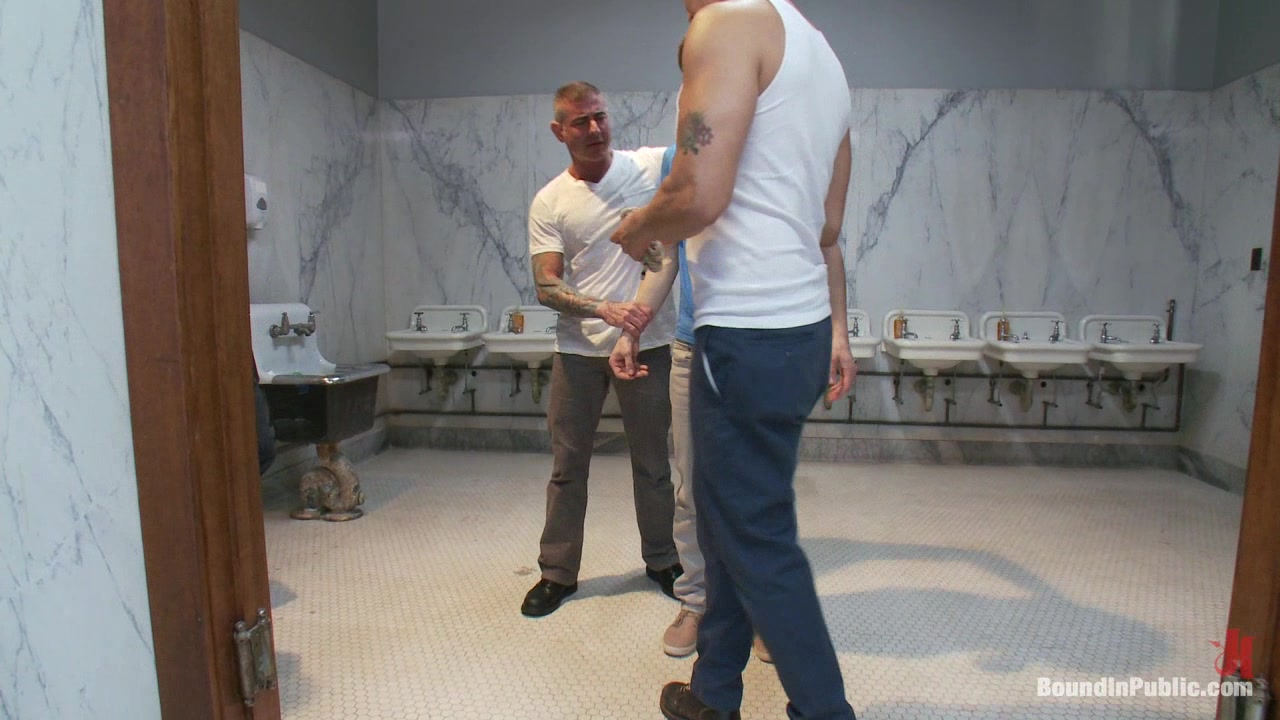 Bound in Public. Cruising for Sex with Noah