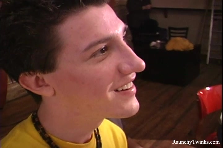 RaunchyTwinks Video: Geek teen 18+ sucks hard