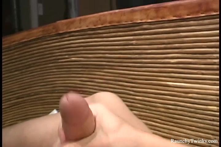RaunchyTwinks Video: Muscular stud wants to provoke