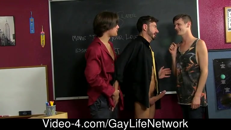 Bryan Slater, Krys Perez & Timo Garrett - Double Teamed Twink A-Hole