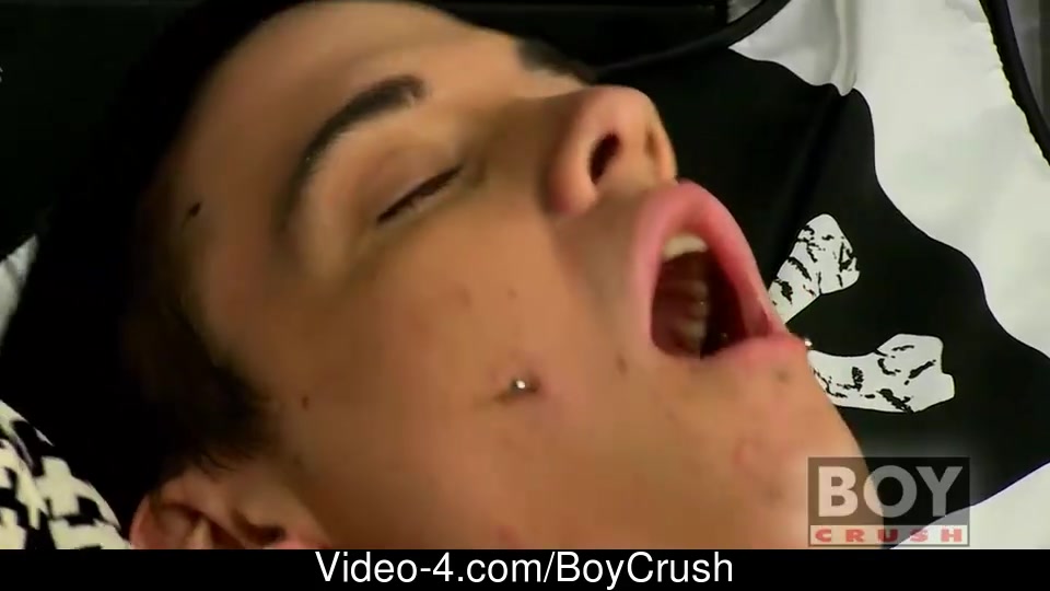 teen 18+ gay stud fucks his ass with sex toy
