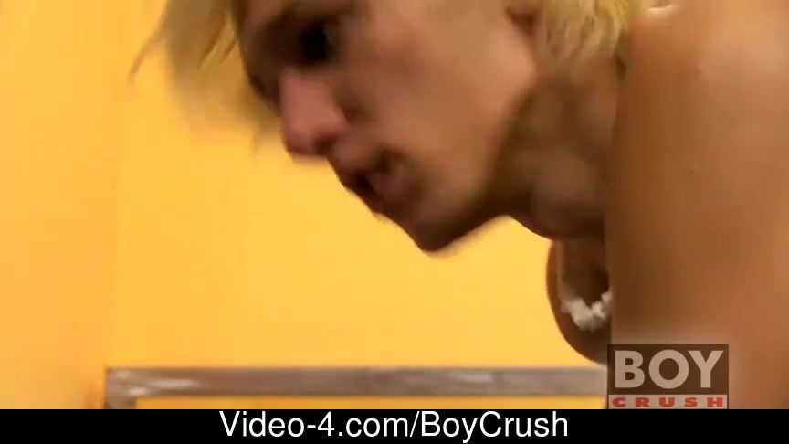 BoyCrush neverseen Ryan Sharp teams up with newcomer Ryan Morrison for a hawt scene