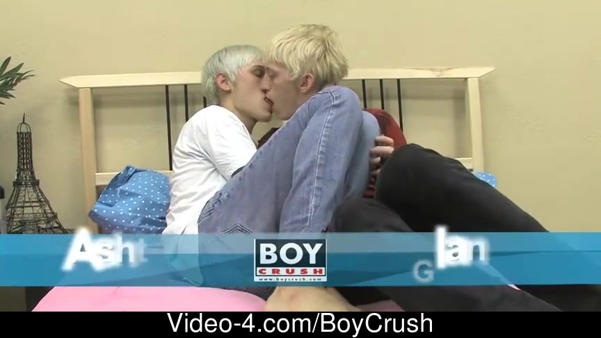 Ian shows Ashton a valuable time in his 1st movie scene
