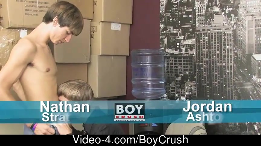 Jordan Asthon switches from his ordinary bottoming role to give Nathan Stratus a pounding of a lifetime