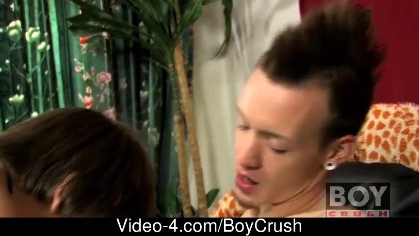 Majority scenes begin with oral-service and then move on to fucking but Chris Jett and Jordan Lengthy can not keep their throats off every other