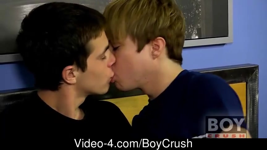 Newcomer Conner Bradley takes on our neverseen Kyler Moss in an highly hawt scene
