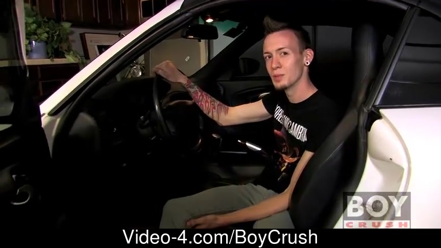 Porsches are fast but Chris Jett is faster! New off his 21st birthday this porn newcomer says BoyCrush has been treating him well