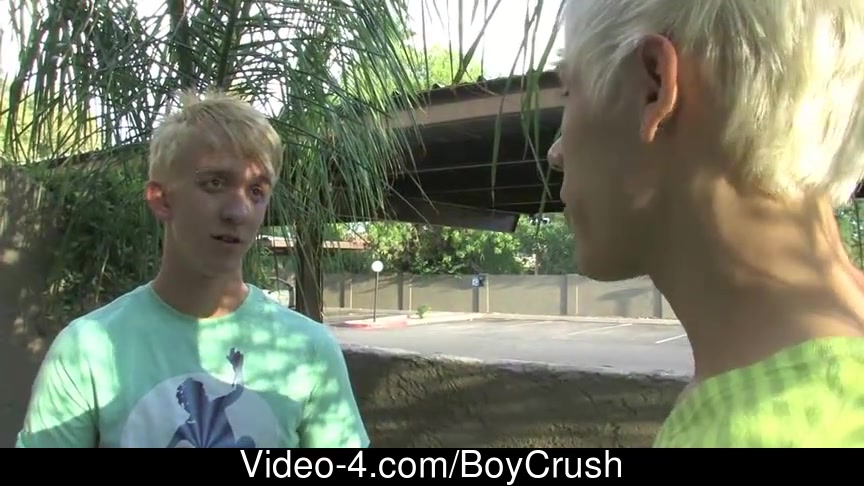 Theres some way-out dreaming going on at BareTwinks and Ashton Cody and Ryan Conners are feeling the effects