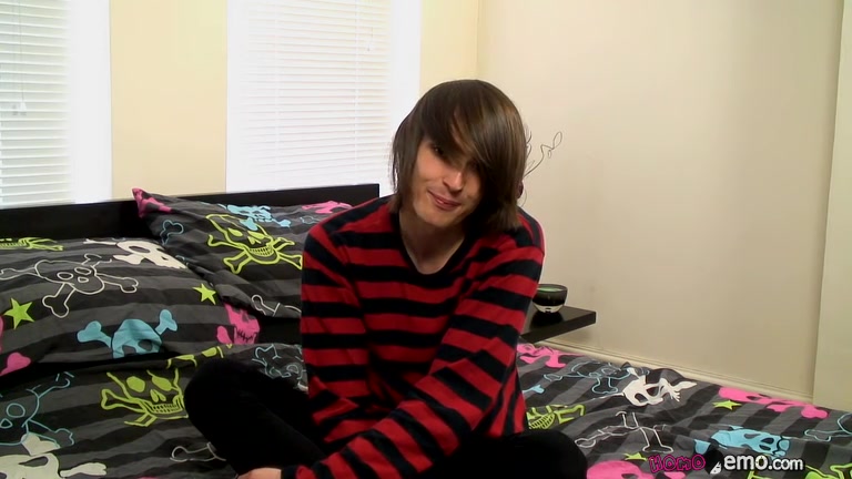 Mikey Likes The Feel Of A Butt Plug - Mikey Red Jerks