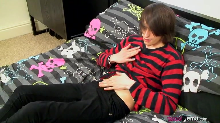 Mikey Likes The Feel Of A Butt Plug - Mikey Red Jerks