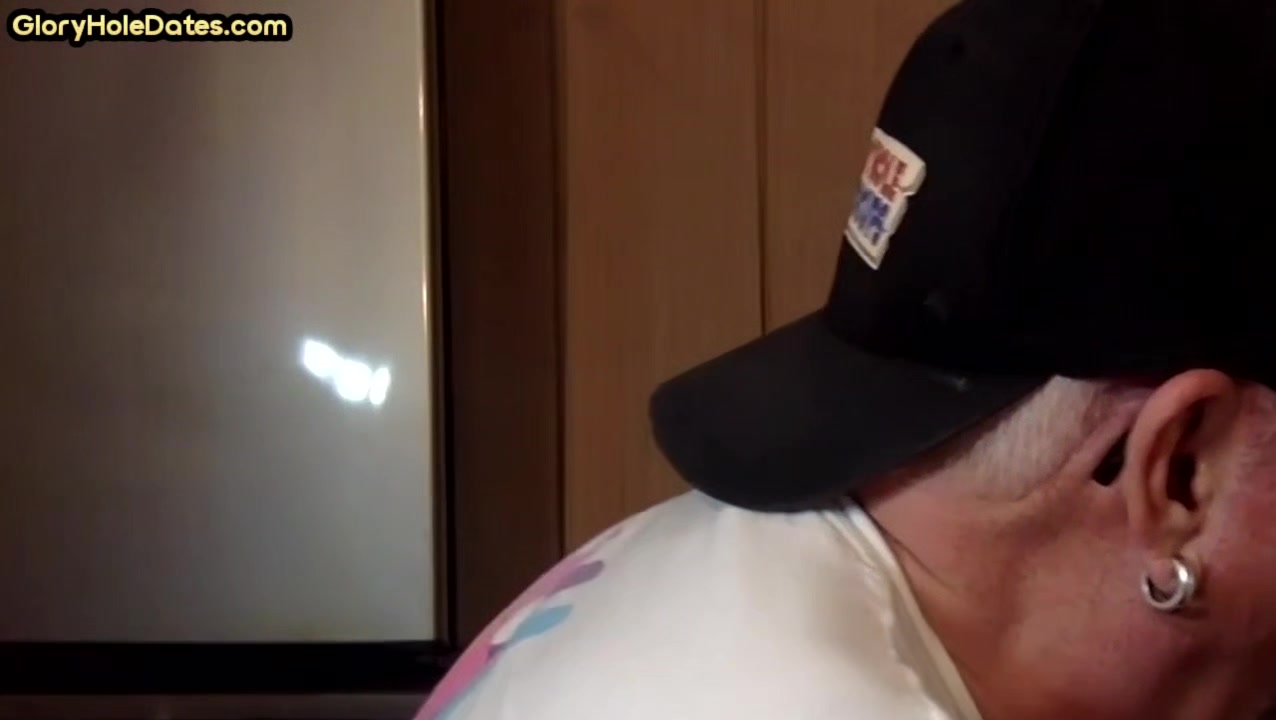 Real greedy gloryhole DILF sucks cock in homemade closeup