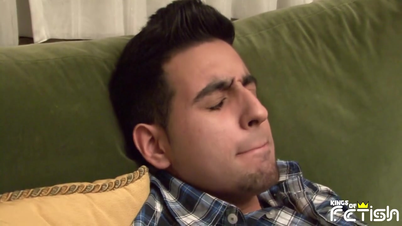 Handsome guy sucks with passion his lover big cock and swallows cum