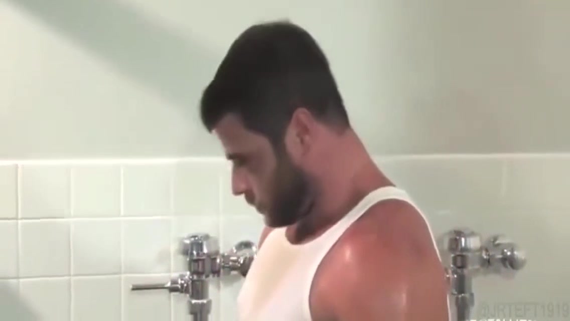 Bombeiro Hidraulico Fudendo No Banheiro Do Bar 14 Min