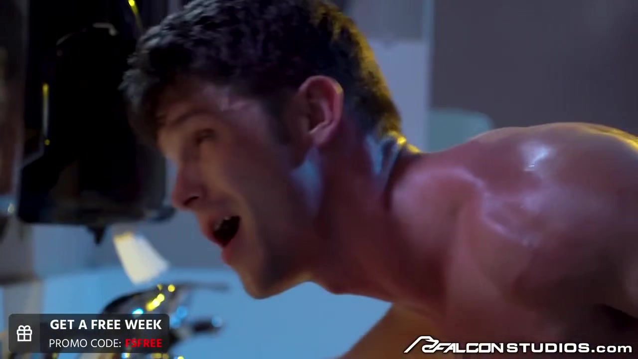 Devin Franco Gets Hard Barebacked In A Public Bathroom