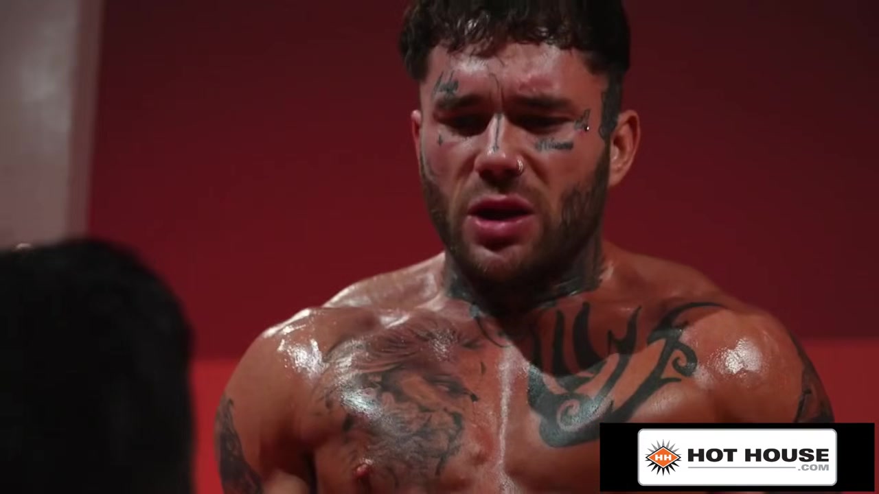 Red Arousing Tattooed Hunk Shoves His Massive Knob I