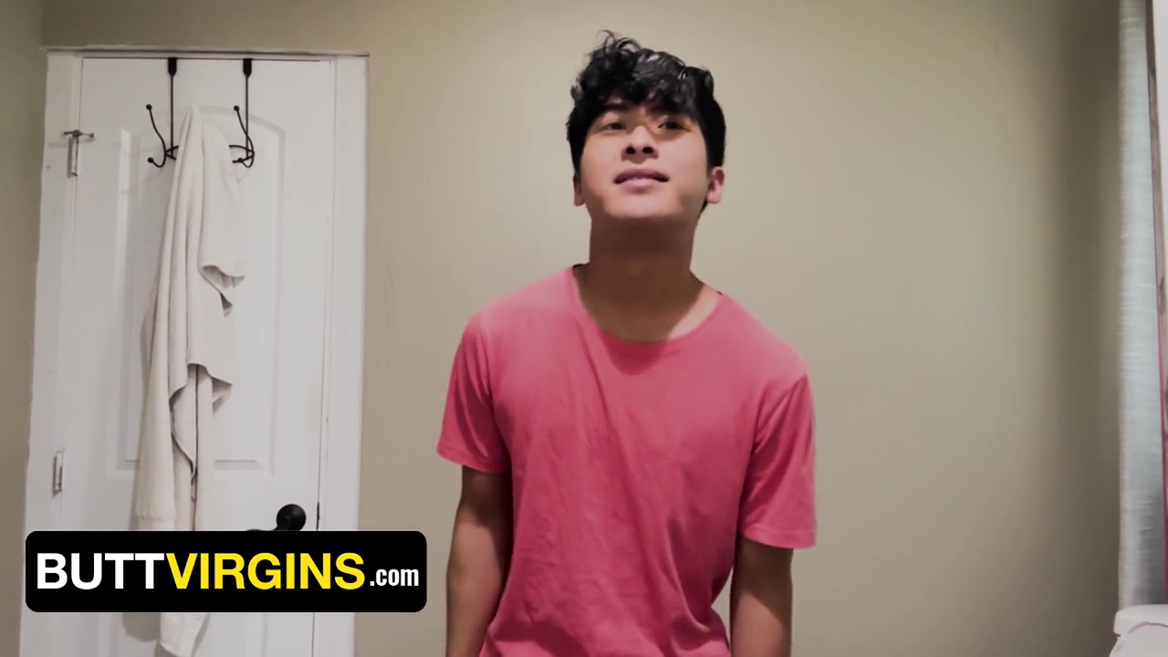 Matteo Gomez Just Turned 18 And Dreams Of Having His Cherry Popped By The Hot Hunk Jax Thirio