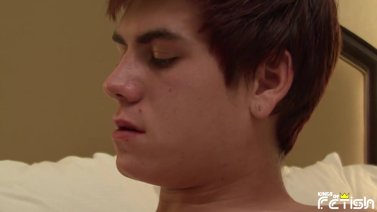 Horny dude sucks his best friend before getting deep anal sex in the hotel room