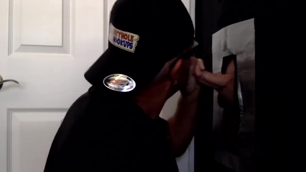 Dick Loving Amateur Mature Gay Sucks In Gloryhole At Home