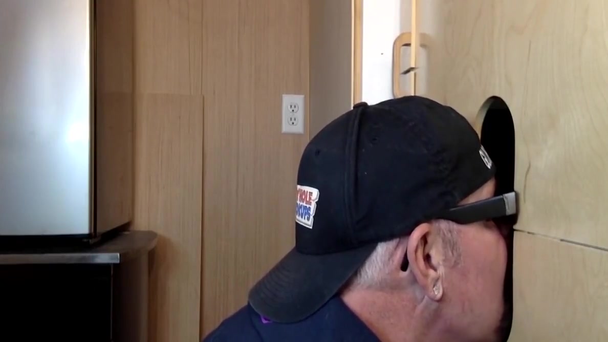 Gloryhole Amateur Dilf Barebacked After Bj In Atm Action