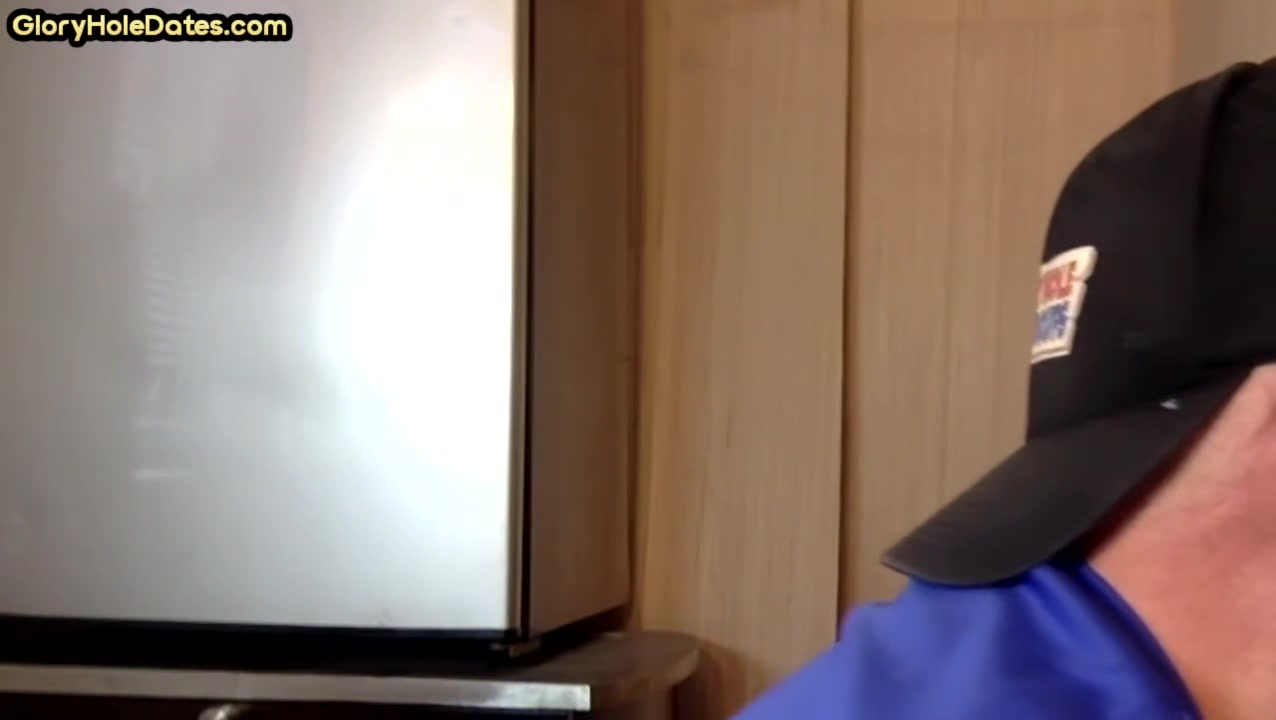 Real gloryhole amateur giving head