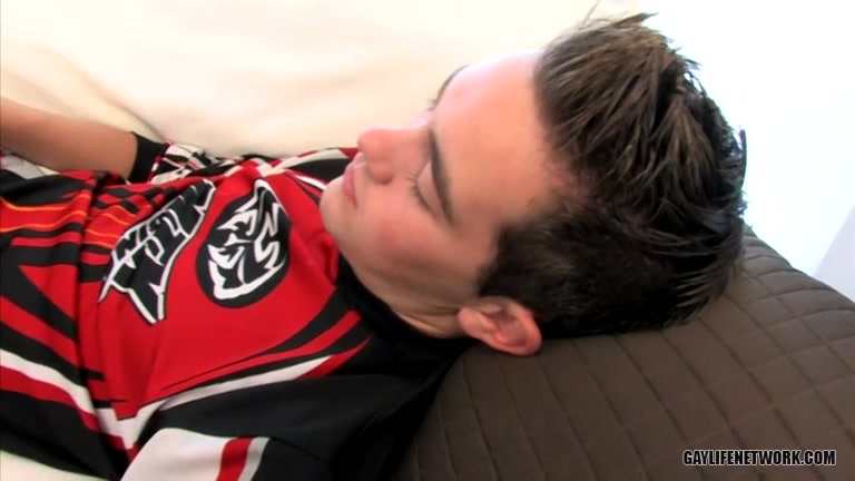 Solo Boy Jayden Gets A Creamy Reward - Jayden Taylor