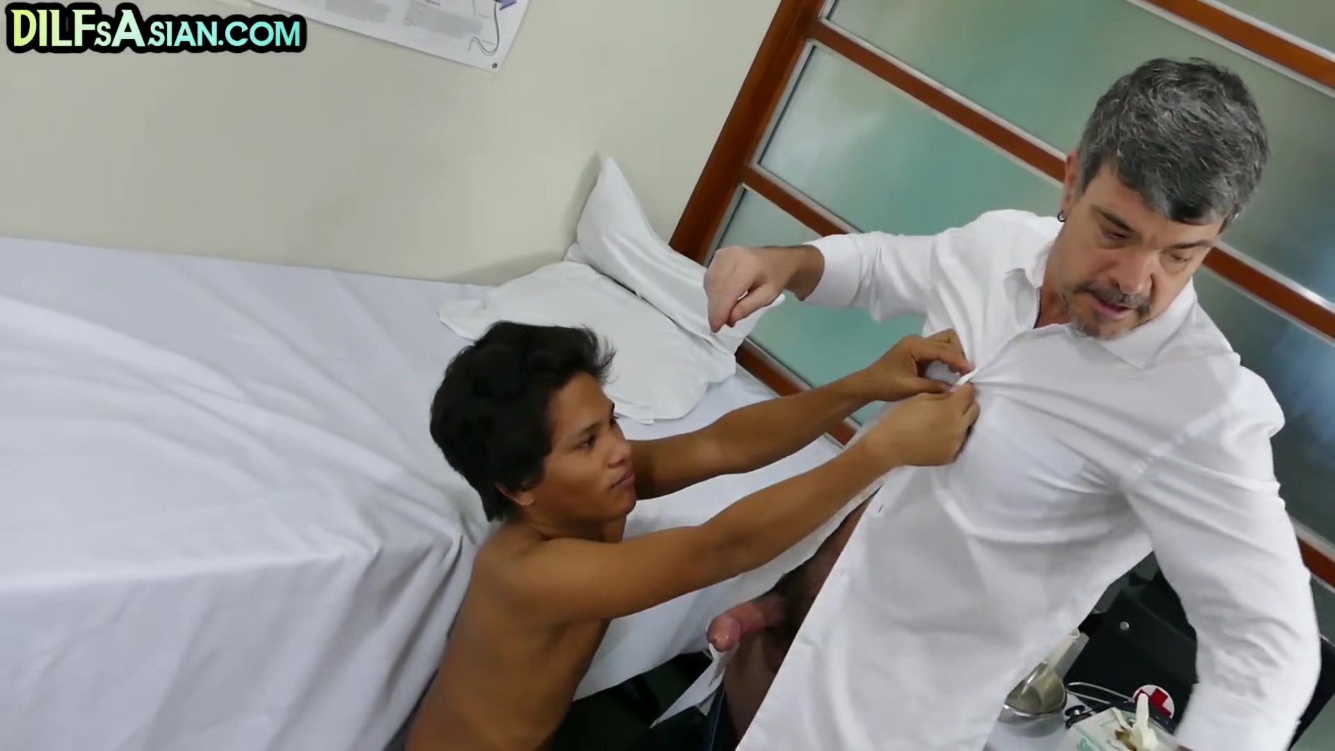 Mature doctor barebacks Asia twink on medical check