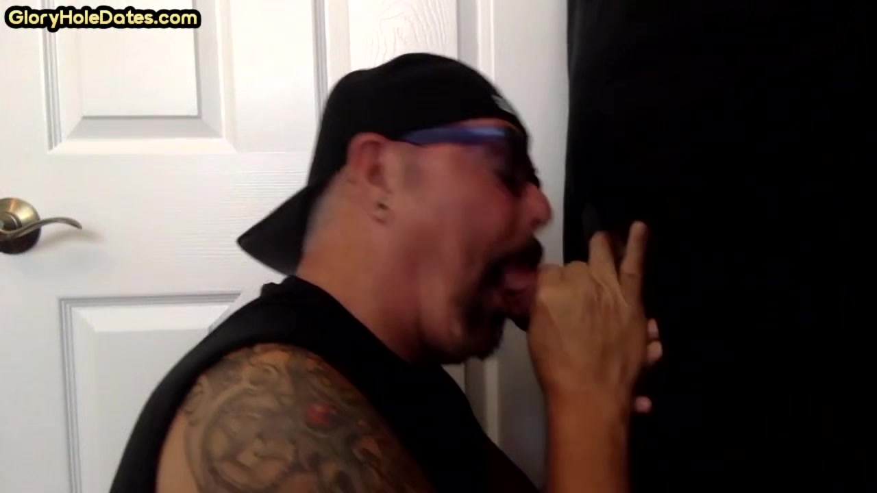 Real gloryhole moustache DILF sucks cock in private home BJ