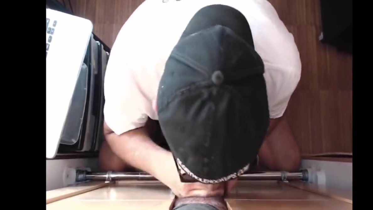 Greedy Mature Gay Sucks In Gloryhole Till Cum In Mouth