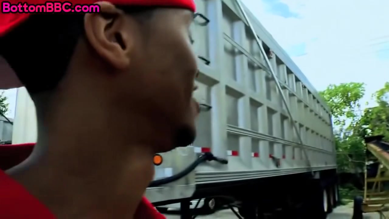 Black Bottom Picked Up And Fucked In His Hairy Ass Outd