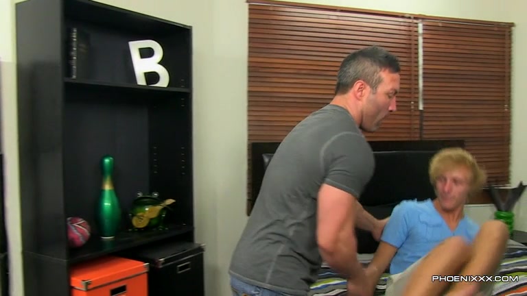 Riding A Straight Muscle Man - Brock Landon & Evan Stone