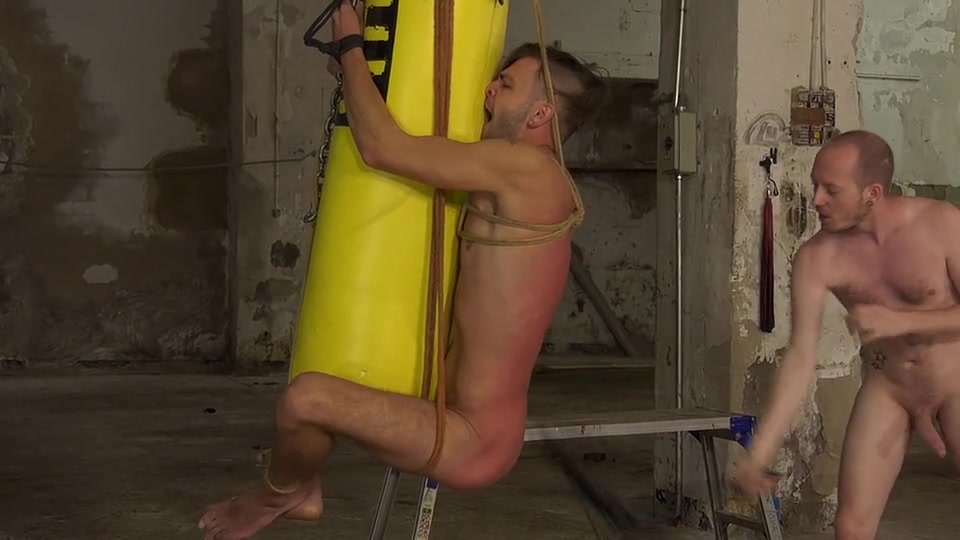 Sean Uses Dantes Bareback Hole - Dante Lucas & Sean Taylor