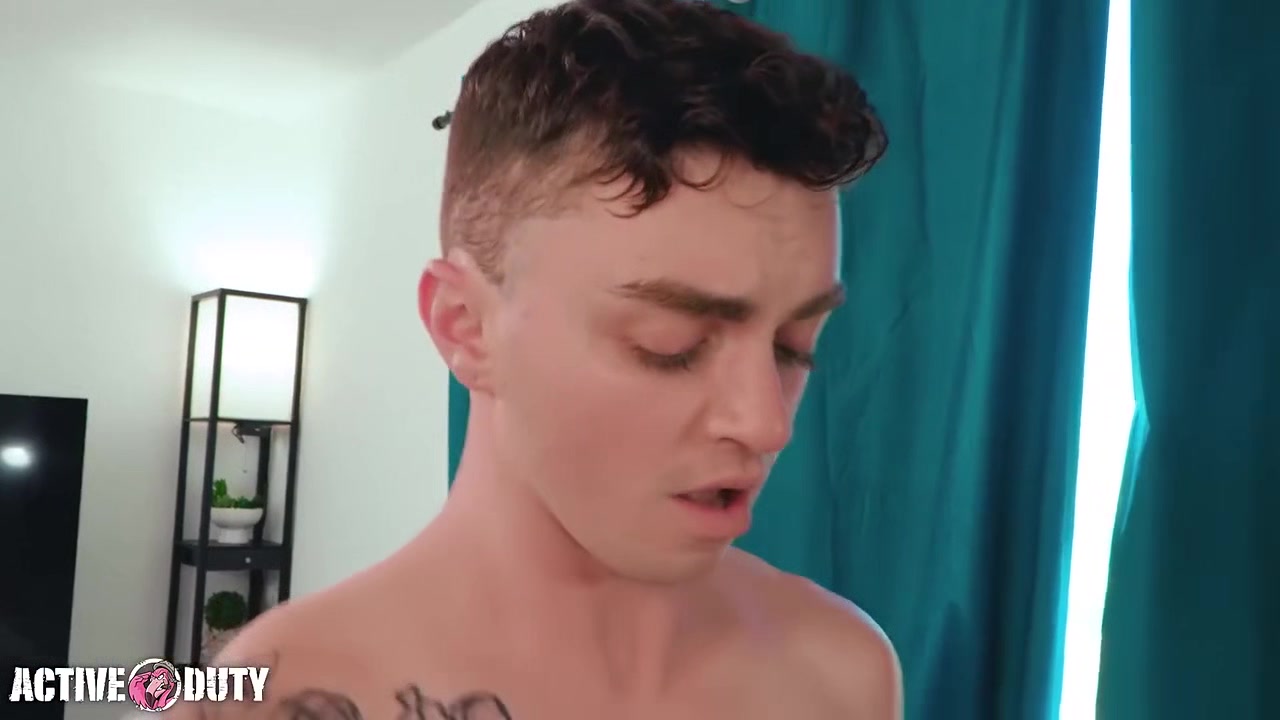 Fresh Hunk Recruit Drilled By Giant Cocked Stud - Kyler Drayke Robert Law