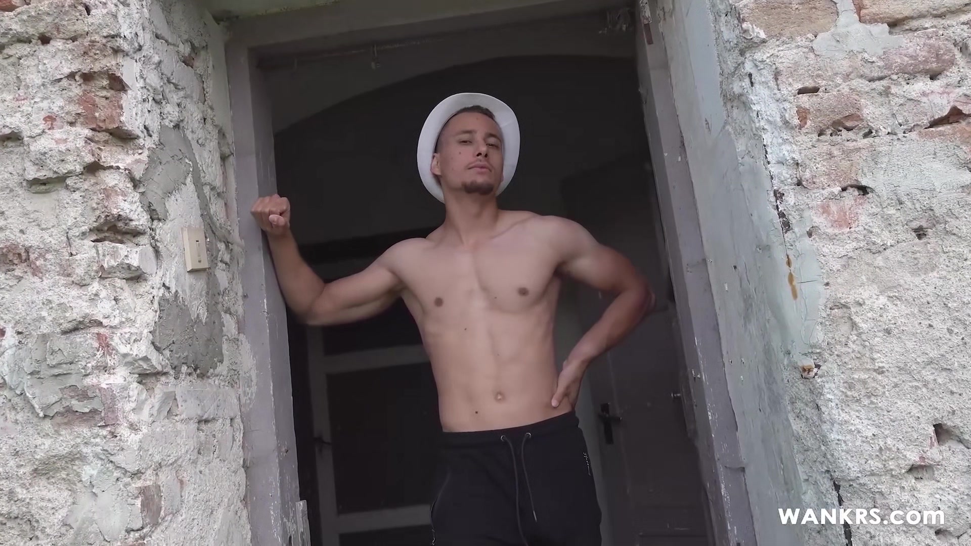 Village Boy Ricky Ros Wants to Cum