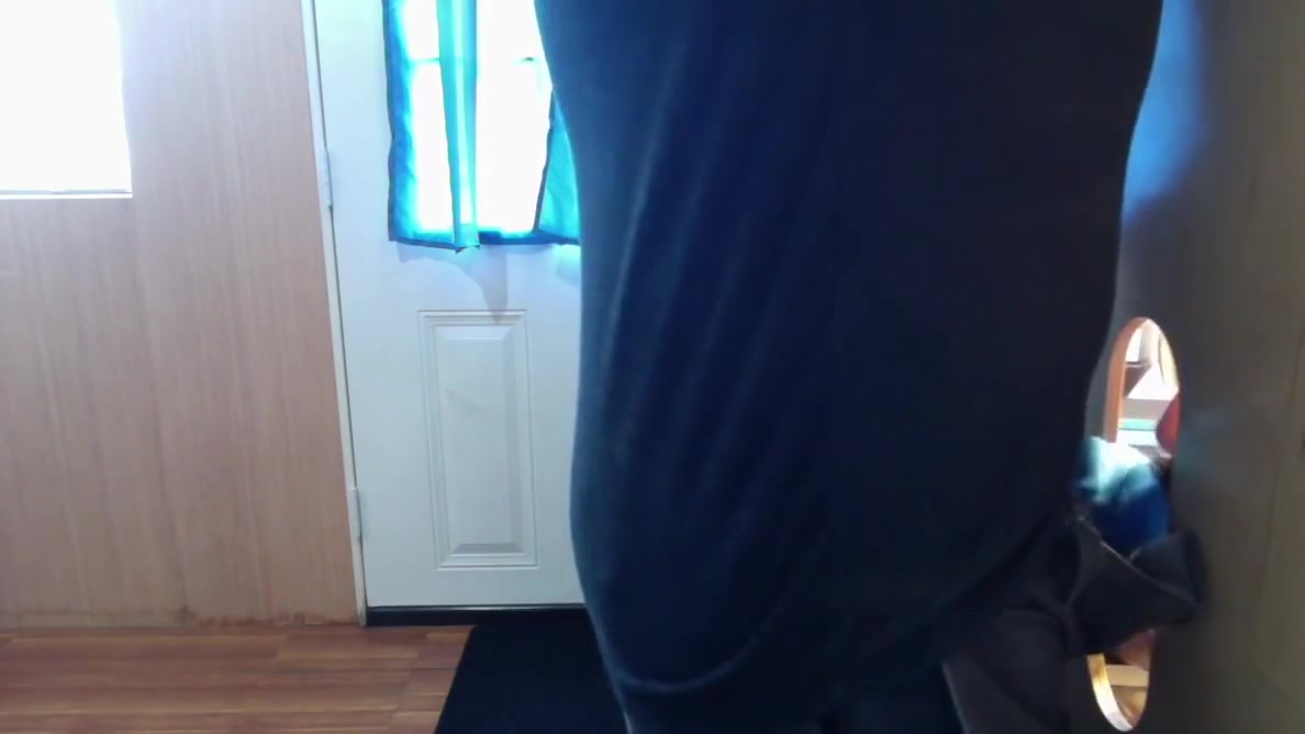 Gloryhole Amateur Dilf Enjoys Sucking Dick Till Cum In Mouth