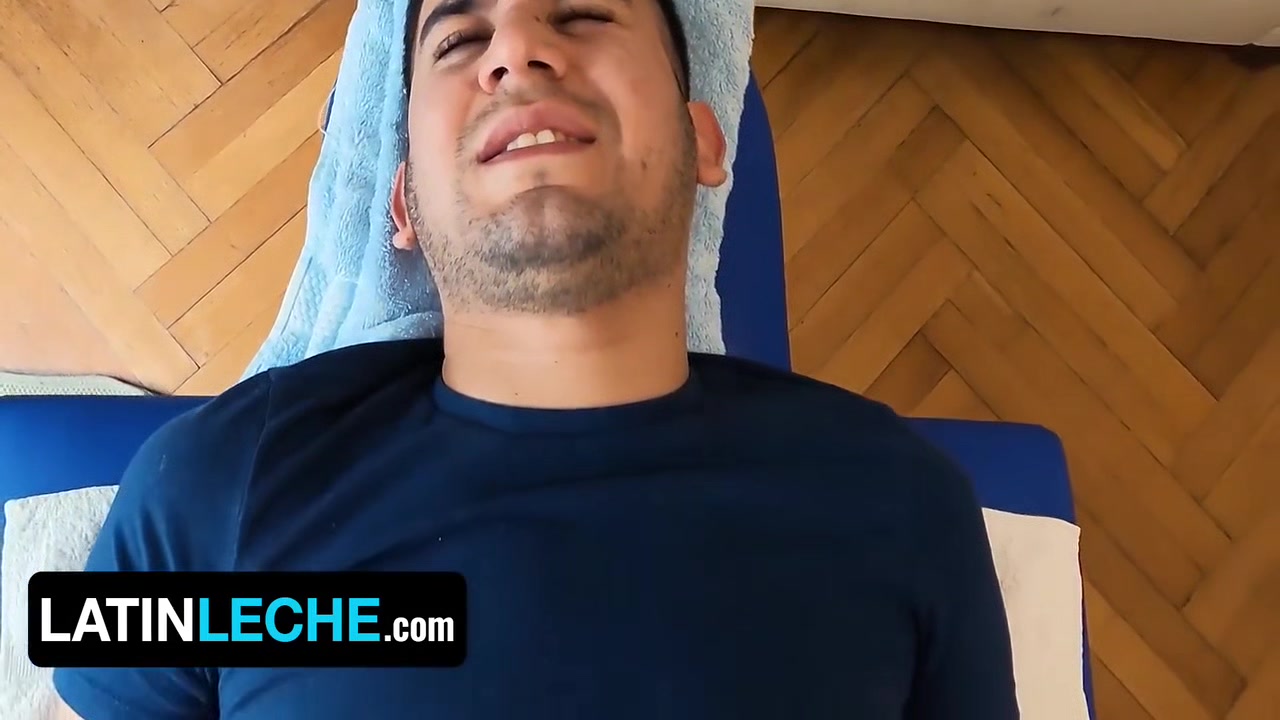 Muscular Doctor Ferfroma Slobbers On Hot Patients Fat Dick During Passionate Massage