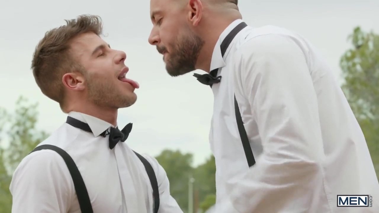 Men - Gay Sir Peter Bareback Handjob