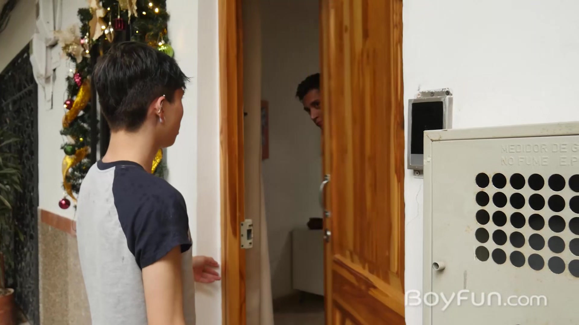 Nicolas Greey - Junior Jones - BoyFun