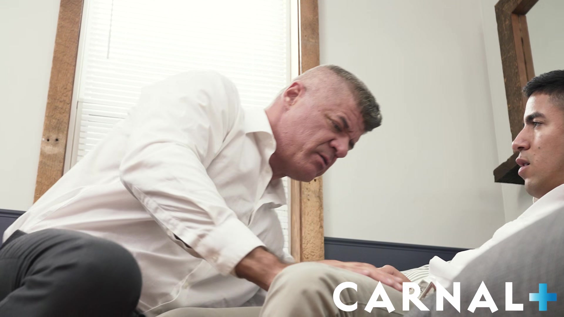 TwinkTop Muscle boss Dillon Stone sits on big dick of sexy new hire