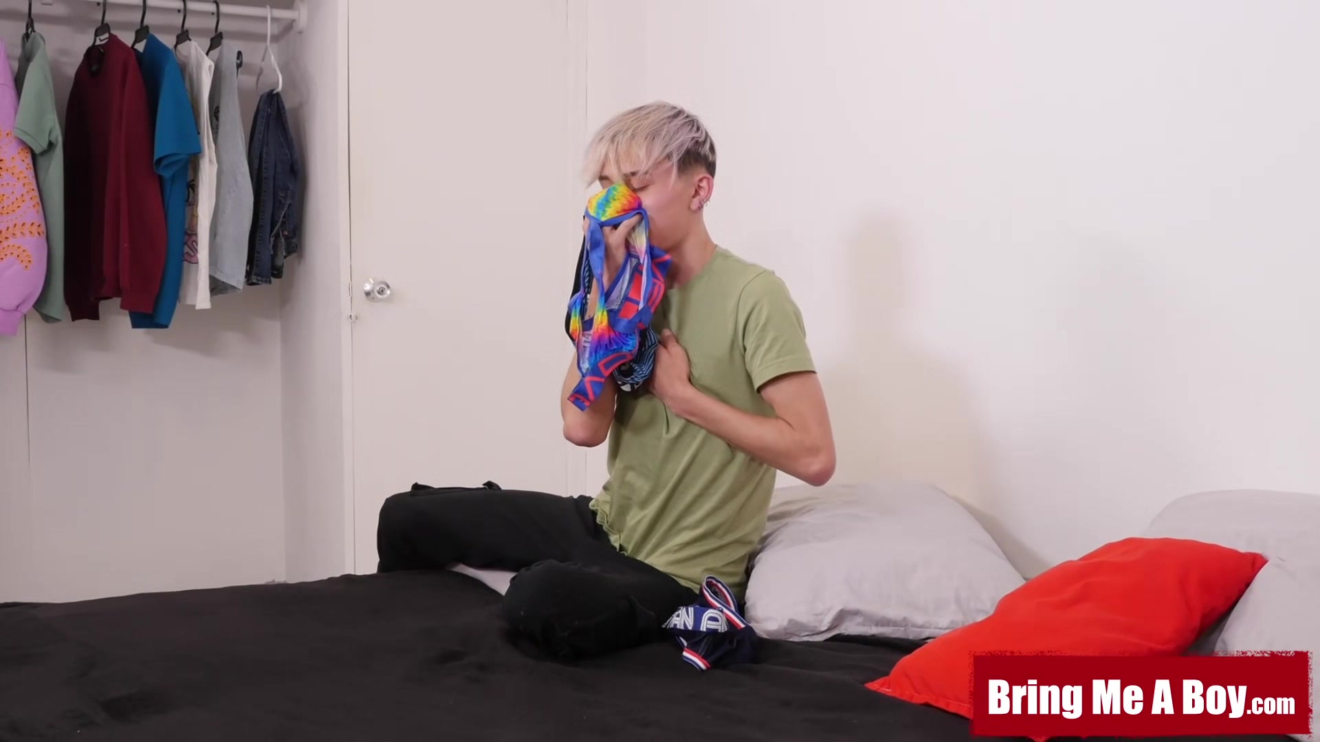 BRINGMEABOY Dominik Xoxo Barebacked Junior Jones After BJ
