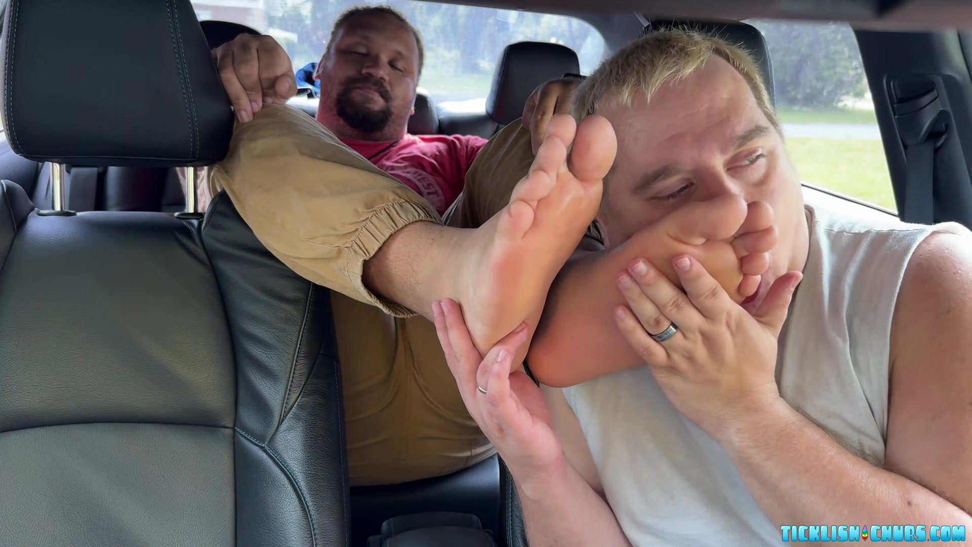 Devon Big Feet Fit Perfectly In Chub Matts Mouth