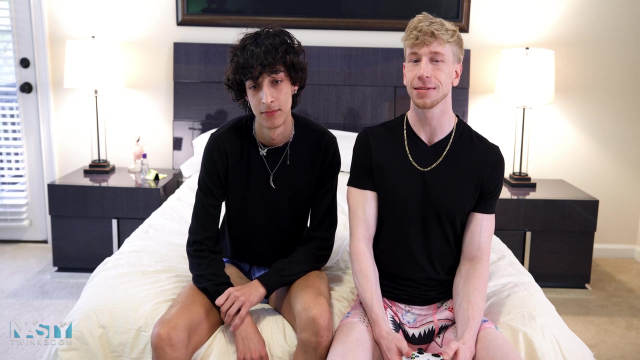 Nastytwinks - High Score - Tj Smokez And Jesse Stone Play Games - High Score Tops!