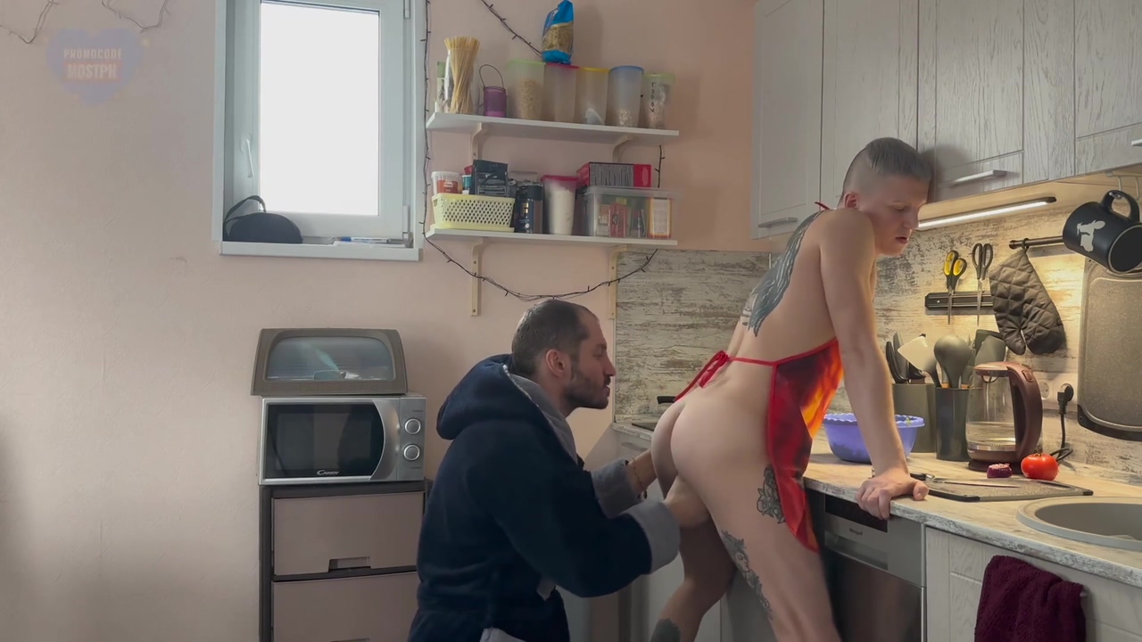 98 My Stepfather Loves To Fuck Me Before Breakfast Right On The Kitchen Table